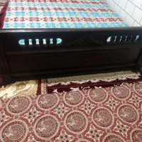 تختخواب و میز آریش بزرگ|تخت و سرویس خواب|کاشان, کارگر|دیوار