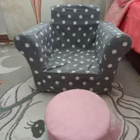 مبل بچه گانه همراه با زیر پایی