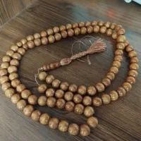 تسبیح چوبی قدیمی