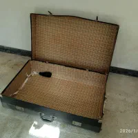 چمدون قدیمی|کلکسیون اشیاء عتیقه|لار, |دیوار