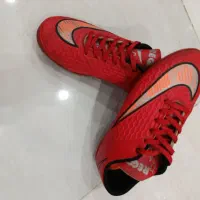 کفش فوتبال میخی