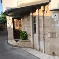 آپارتمان بسیار شیک در مطهری طبقه اول