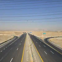 جوشکار ۱ نفر.کارگر راهبند خط کشی ۵ نفر .کارگر۲ نفر