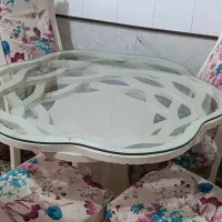 میز ناهار خوری با چهار صندلی