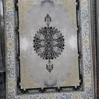 فرش زمینه کرم//ماهلین