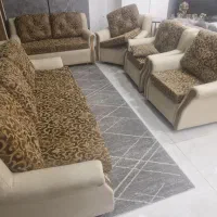 مبل راحتی ۸ نفره چرم طلایی چوب راش