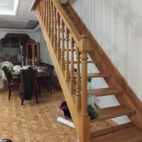 پله گرد چوبی نرده چوبی|خدمات پیشه و مهارت|چهارباغ, |دیوار