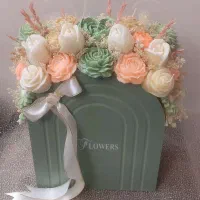 باکس گلهای شمع جاودان