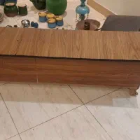 میز تی وی و اینه قدی