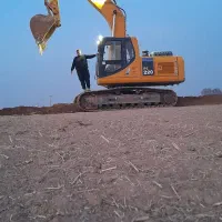 خدمات بیل مکانیکی ،تراکتور،تسطیح ،احداث باغ پسته