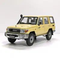 ماکت فلزی تویوتا لندکروز هفتاد LC76 مقیاس 1/18