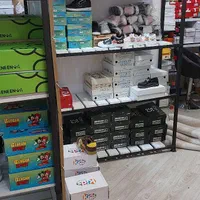 دکور چوبی و آهنی فروشگاه کتونی با رگال قیمت توافقی|فروشگاه و مغازه|فردیس, فردیس|دیوار
