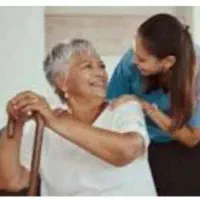 کمک به امور منزل و رسیدگی به سالمند