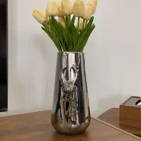 گل و گلدان دکوراتیو