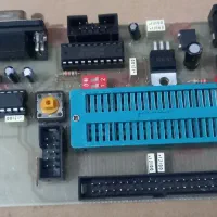 پروگرامر میکروکنترلرهای Avr