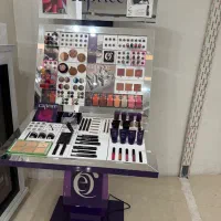 استند ارایشی