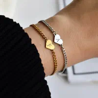 دستبند و گردنبند و انگشتر خاص