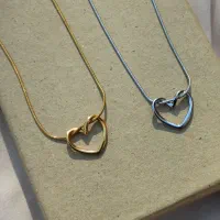 گردنی قلب مینیمال مناسب ولنتاین