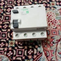 کلید محافظ جان ۴۰ آمپر ایشنایدیر