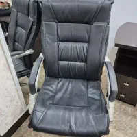 صندلی چرخ دار اداری