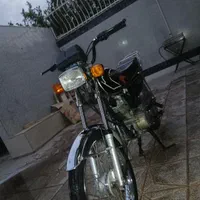 موتور هوندا ۱۲۵ تمیز