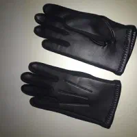 یک جفت دستکش زنانه چرمی محکم ۳۵۰تومان