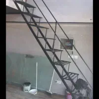 تولید پله اهنی صاف گرد پله پیچ نرده رودیواری بالکن