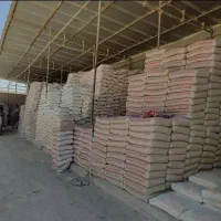 سیمان و ماسه و گچ