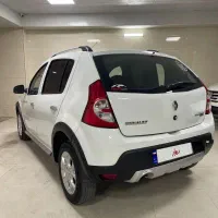 رنو ساندرو استپ وی اتوماتیک