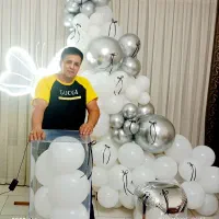 لوازم جشن تولد وعقد بادکنک آرایی و گل آرایی