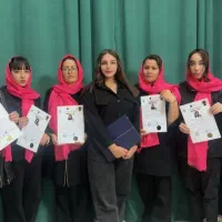 خدمات وآموزش رنگ موصفرتاحرفه ای با مدل و مواداقساط|خدمات زیبایی و سلامت|شیراز, فضلآباد|دیوار