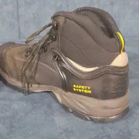 کفش کار وپوتین|کیف، کفش، کمربند|مشهد, امامیه (شهرک غرب)|دیوار