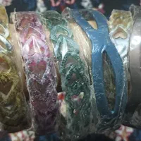تعدادی تل مو پلاستیکی درانواع طرح ورنگ یکجاوحراج