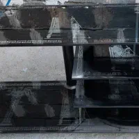 میزتلویزیون، تابلو و پرده