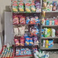 قفسه چیپس و پفک سوپر مارکتی