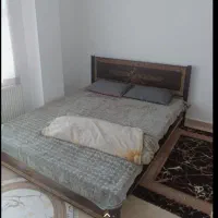 تخت دو نفره با تخته زیرش بدون تشک