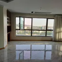 ۱۲۰ متر اداری۳ اتاق بر بزرگراه ارتش