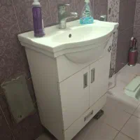 روشویی و آینه