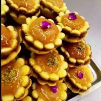 فروشنده با تجربه خانم و اقا جهت کار در قنادی