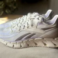 کتونی زنانه سایز۳۹‌مارکReebok ویتنام