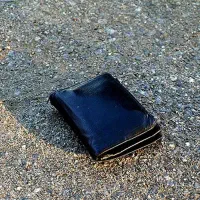 کیف پولی گم شده