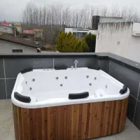 جکوزی شش نفره 210*180 با ورق اکرولیک