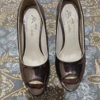 کفش پاشنه دار مجلسی