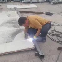 کارگر یا شاگرد جوشکار