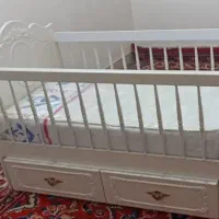 تخت خواب کودک|تخت و صندلی بچه|قم, پردیسان|دیوار