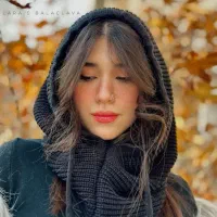 کلاه هودی بالاکلاوا رنگ مشکی و سفید شیری