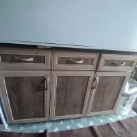 بصورت توافقی وهمه یکجا فروخته می‌شود