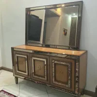 آینه و کنسول