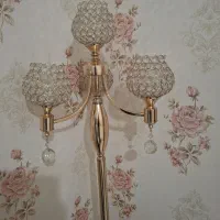 آباژور ایستاده