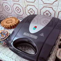 ساندویچ و غذا ساز بلک اند دکر